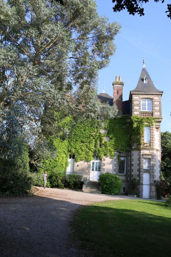 Frühstückspension Le Chateau Des Tourelles En Vendee La Gaubretiere